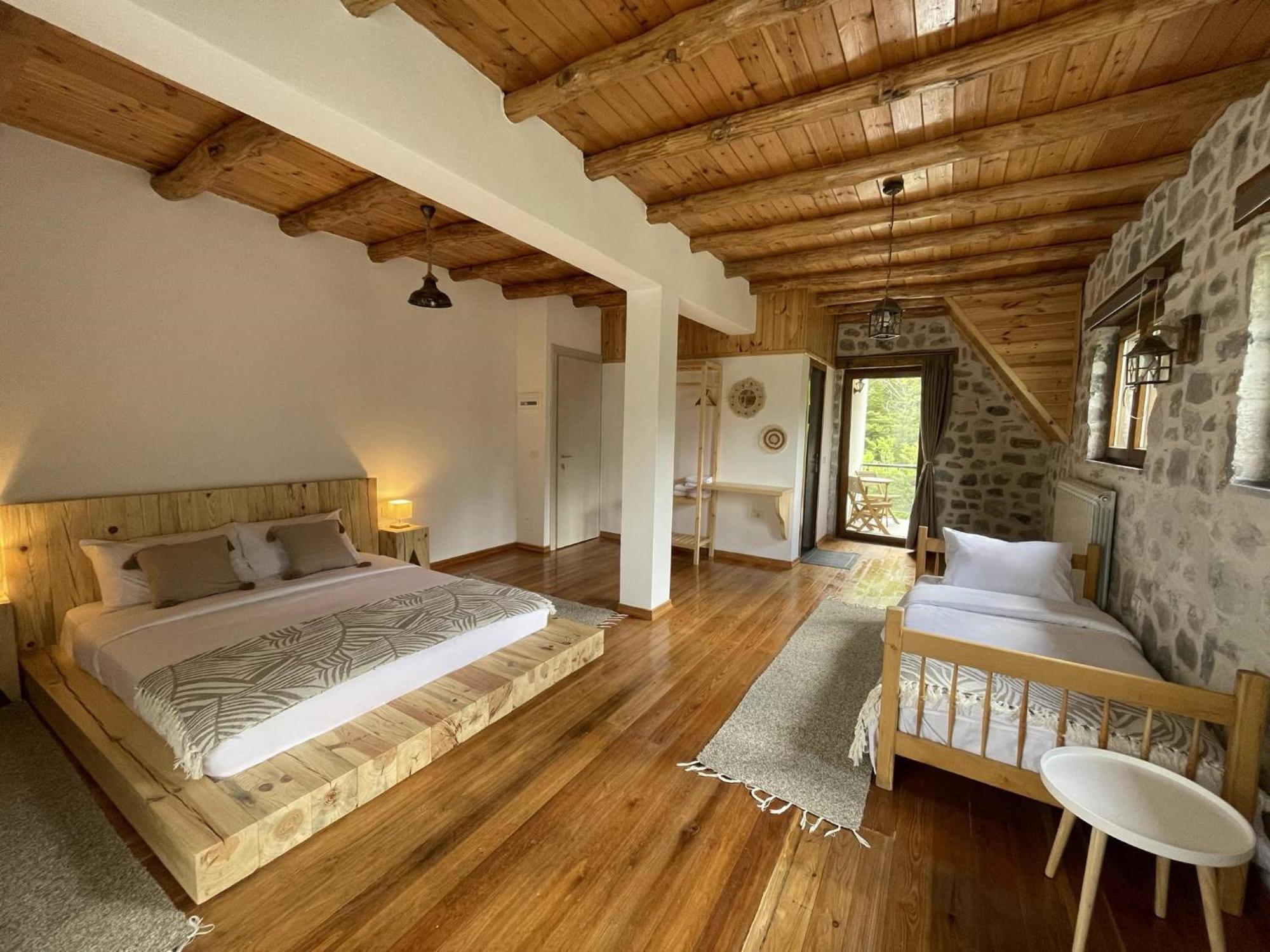 Valter & Drita'S Guesthouse Theth Exterior foto